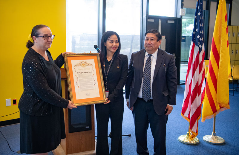 GWC President Randall & CCCD Chancellor Yamamura at Fall of Saigon Event